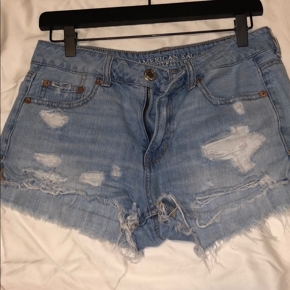 American Eagle Outfitters Pants - American eagle outfitters tomgirl shortie shorts